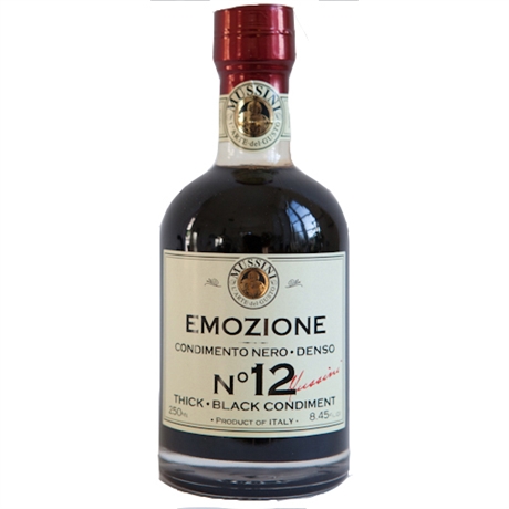 Condimento nero, Emozione. Balsamvinäger lagrad i 12 år. Mussini, Emilia-Romagna <br>250 ml 